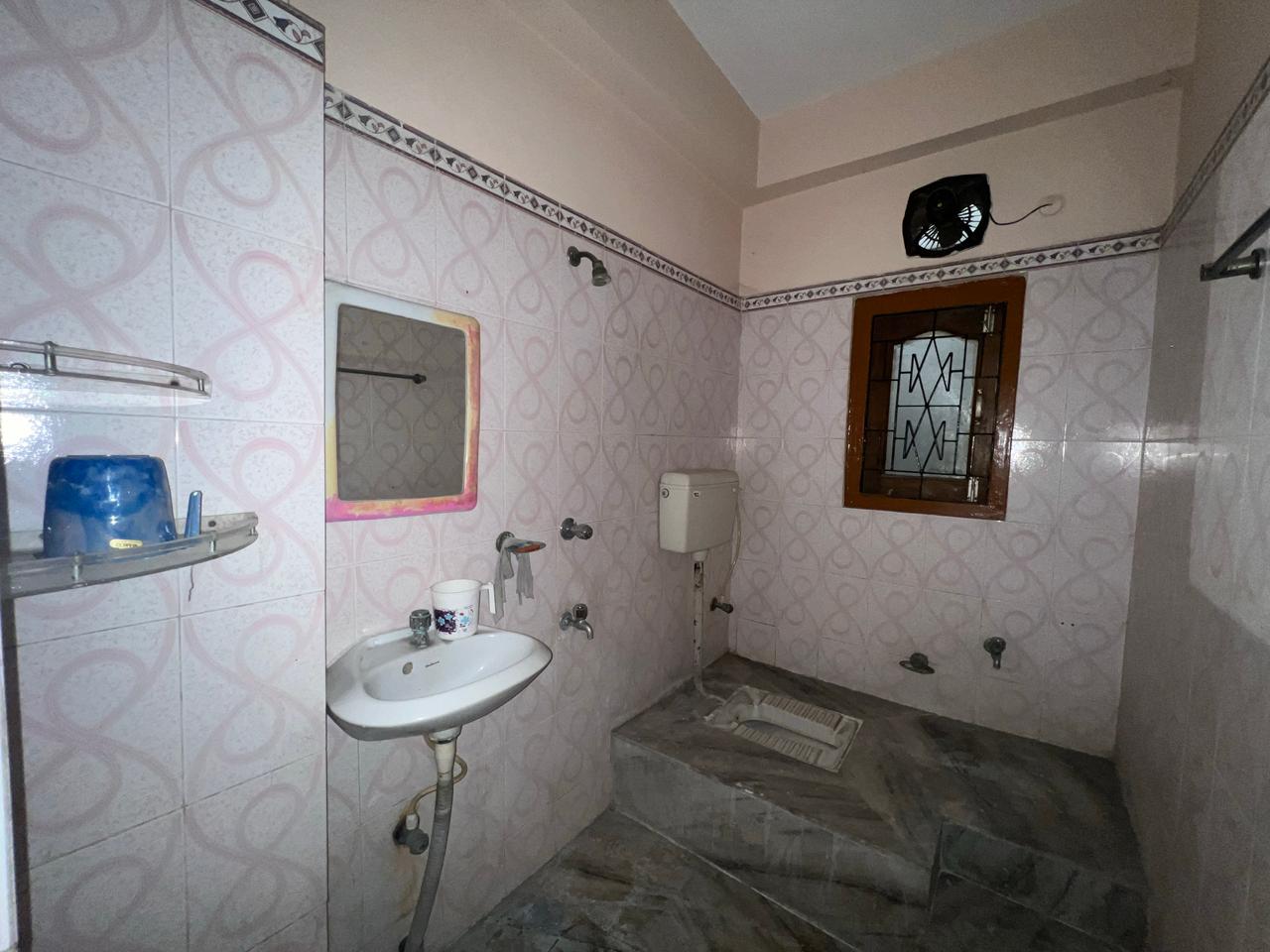 Unfurnished 3bhk in GS Road, Sreenagar, Guwahati, Assam, India for Rent